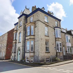 https://white-whitby.yorkshirehotels.net